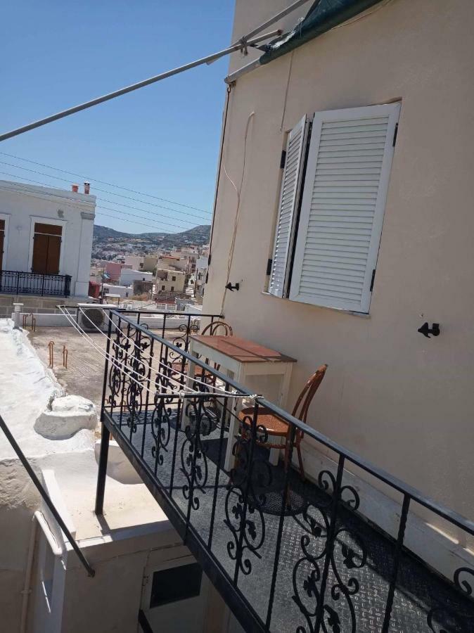 Ferienwohnung Soullas Apart -Ελλαδα- Ermoupoli Exterior foto